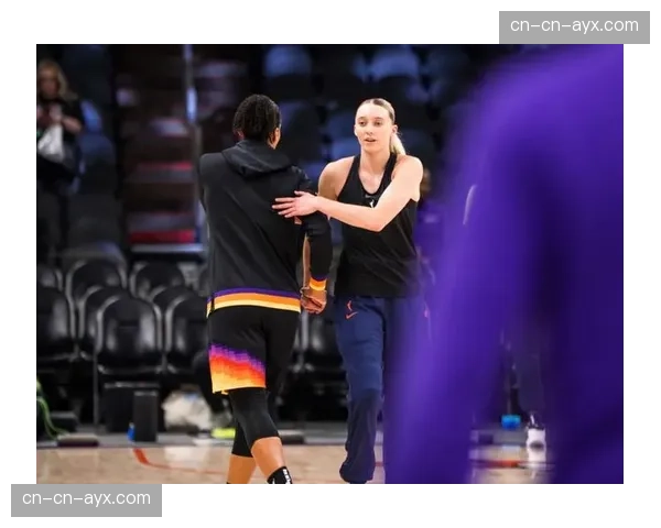 菲尼克斯水星主场力克达拉斯飞翼,结束连败 菲尼克斯水星主场力克达拉斯飞翼,结束连败